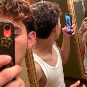 Meet your Posher, Alexander